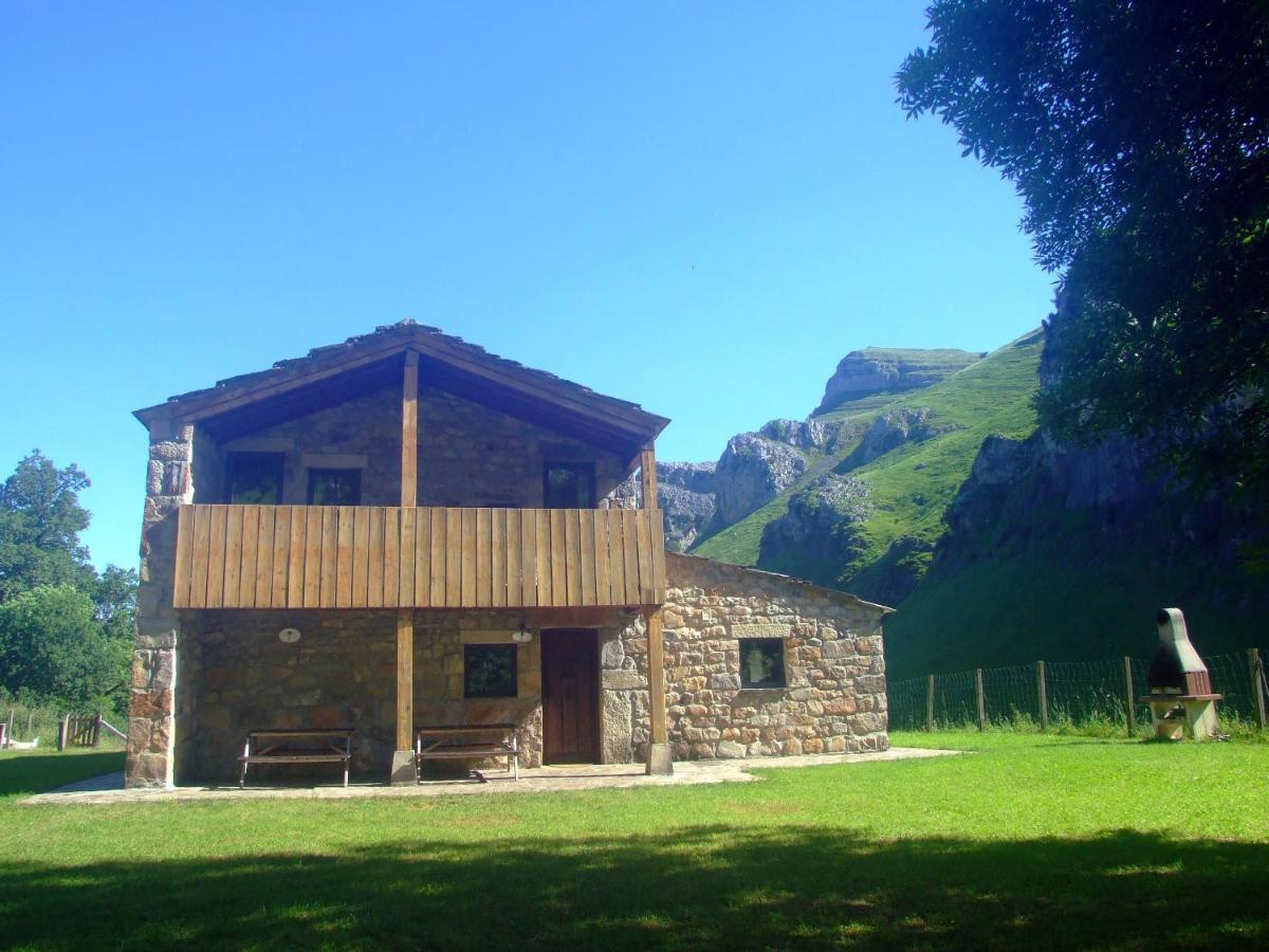Las Hayucas San Roque de Ríomiera Exteriér fotografie